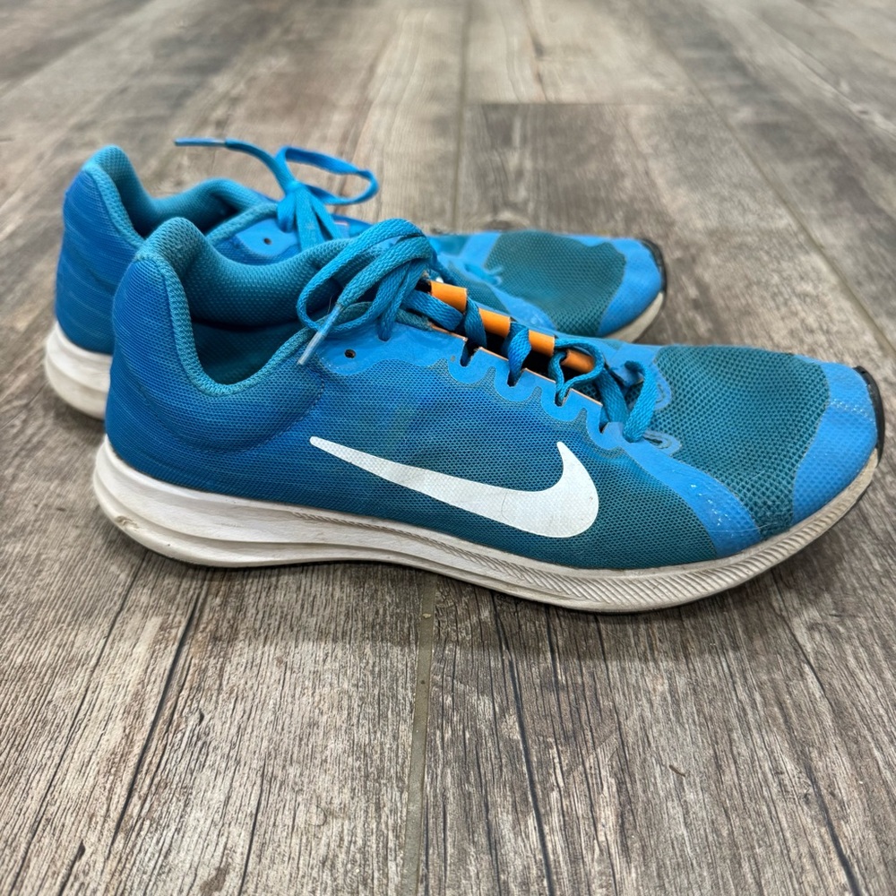 Nike Downshifter 8 size 6